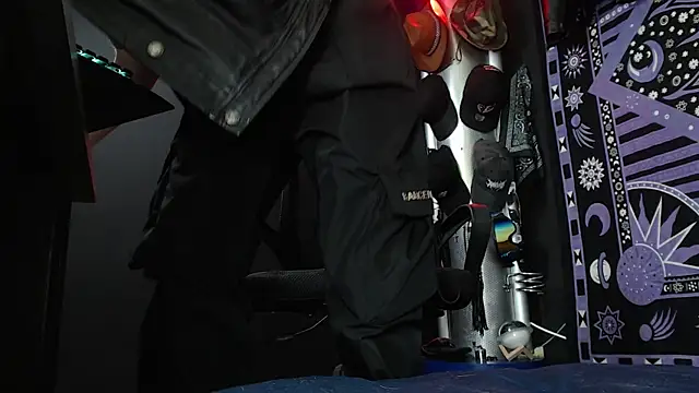 Dicaprioo  online show from 03-18-25, 03:55