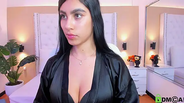 Emily roux online show from 11-07-25, 03:33