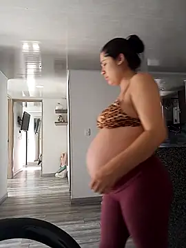 Snapshot of adan_eva960 chatting on 10-05-25, 02:08 adan eva960 online show from 10-05-25, 02:08