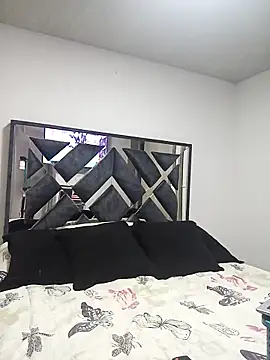 Snapshot of adan_eva960 chatting on 10-08-25, 11:45 adan eva960 online show from 10-08-25, 11:45