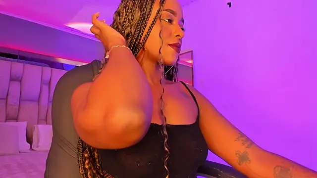 EmilyHaan online show from 03-19-25, 07:06