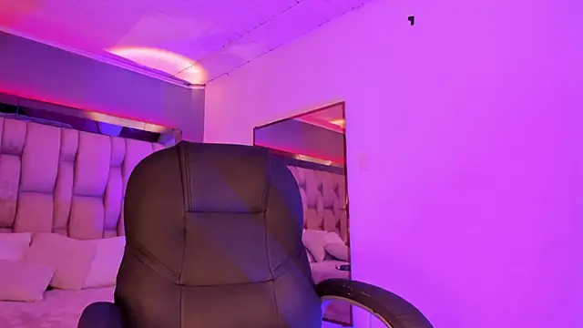 EmilyHaan online show from 03-19-25, 10:09