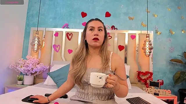 RubbyTaylor online show from 02-13-26, 05:02