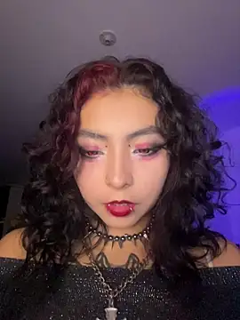 Snapshot of _Gothiccbitch_ chatting on 03-03-26, 06:53 Gothiccbitch online show from 03-03-26, 06:53