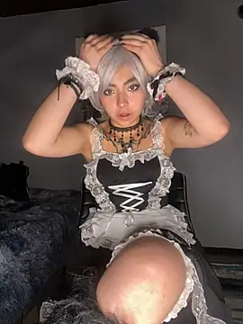 Snapshot of _Gothiccbitch_ chatting on 03-18-25, 04:18  Gothiccbitch  online show from 03-18-25, 04:18