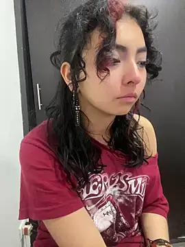 Snapshot of _Gothiccbitch_ chatting on 12-22-24, 01:22  Gothiccbitch  online show from 12-22-24, 01:22