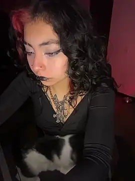 Snapshot of _Gothiccbitch_ chatting on 09-09-25, 04:33  Gothiccbitch  online show from 09-09-25, 04:33