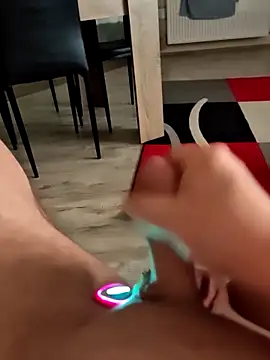 Szeltolo001 online show from 02-15-26, 05:19