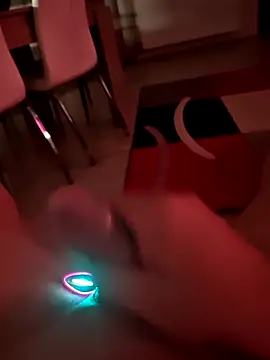 Szeltolo001 online show from 04-05-26, 02:40