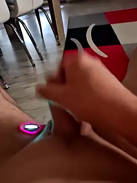 Szeltolo001 online show from 04-04-26, 04:19