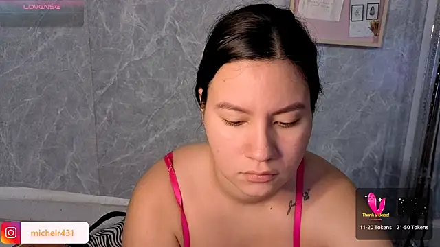 Snapshot of Mia__reys chatting on 06-02-26, 12:27 Mia reys online show from 06-02-26, 12:27