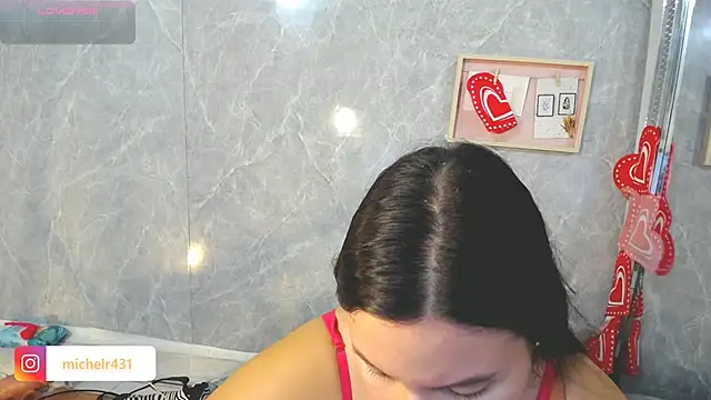 Mia  reys online show from 02-13-26, 01:22