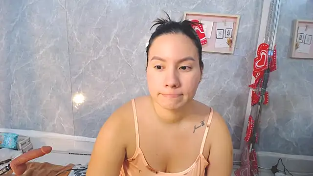 Mia  reys online show from 02-21-26, 12:29