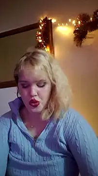 Snapshot of Kitty-Souffle chatting on 01-15-26, 08:18 Kitty-Souffle online show from 01-15-26, 08:18