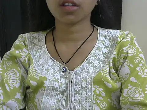 momo lov online show from 09-27-25, 05:13