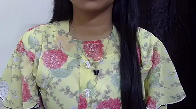 momo lov online show from 03-08-25, 08:44