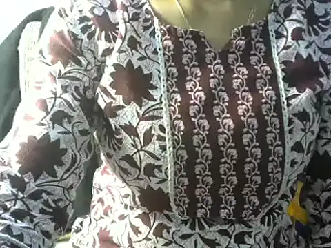 momo lov online show from 02-15-25, 05:19