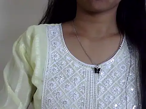 momo lov online show from 03-05-25, 04:56