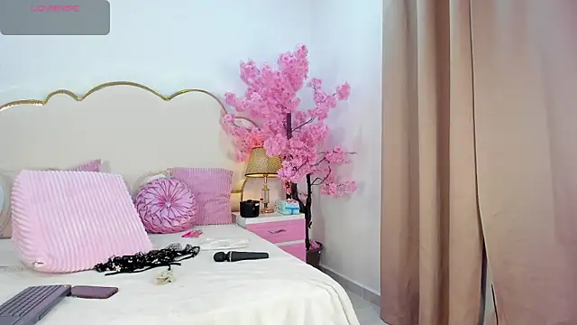 CahitlinBell online show from 03-31-26, 06:15