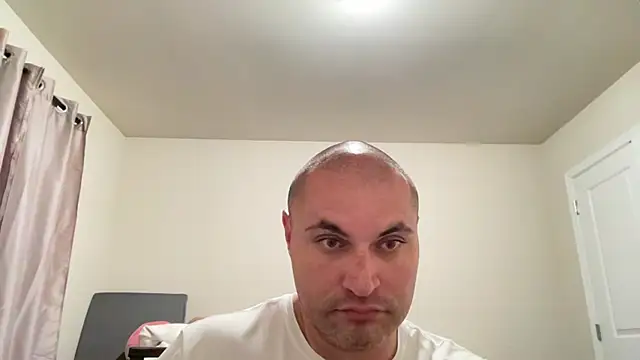 SluggishChase99 online show from 07-26-26, 02:29