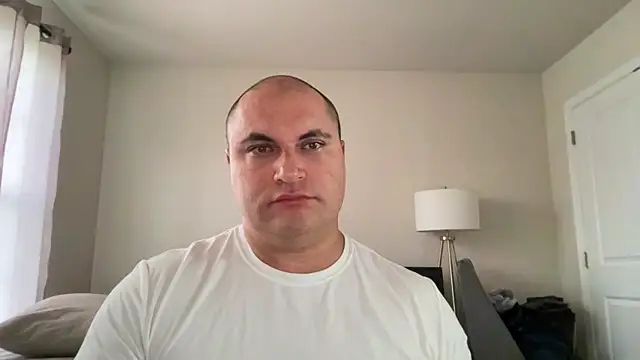 SluggishChase99 online show from 11-12-25, 07:51