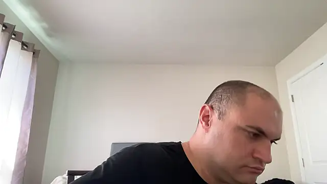 SluggishChase99 online show from 04-23-26, 03:46