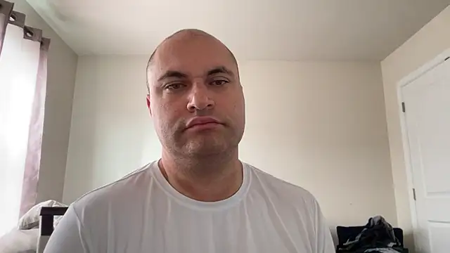 SluggishChase99 online show from 04-18-26, 01:13