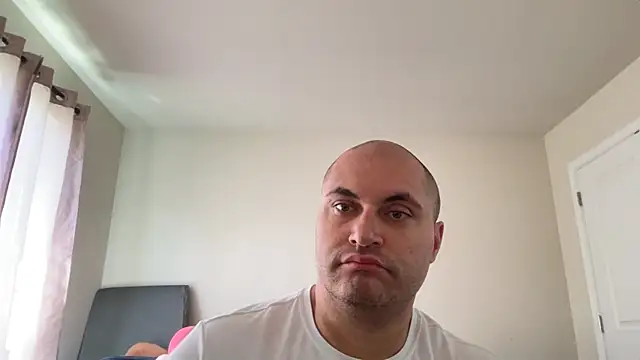 SluggishChase99 online show from 06-15-26, 02:17