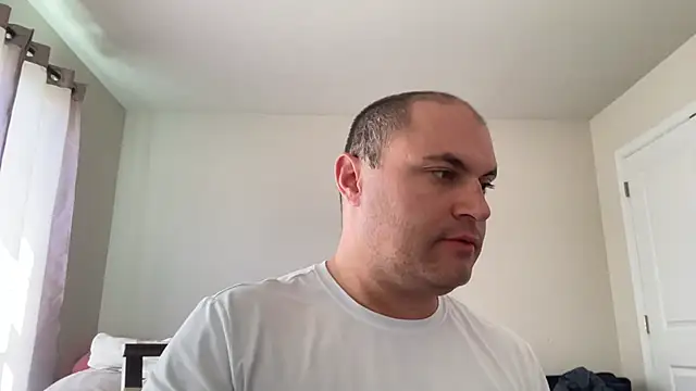 SluggishChase99 online show from 04-12-26, 04:43