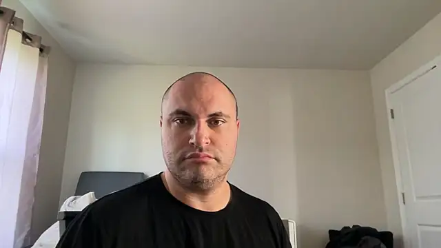 SluggishChase99 online show from 05-18-26, 09:52