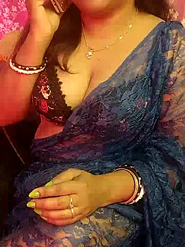 Snapshot of joya_bhabi chatting on 03-04-25, 01:49 joya bhabi online show from 03-04-25, 01:49