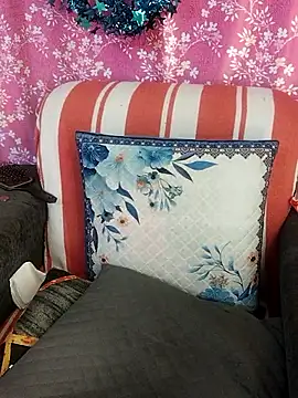 Snapshot of joya_bhabi chatting on 10-15-25, 01:52 joya bhabi online show from 10-15-25, 01:52