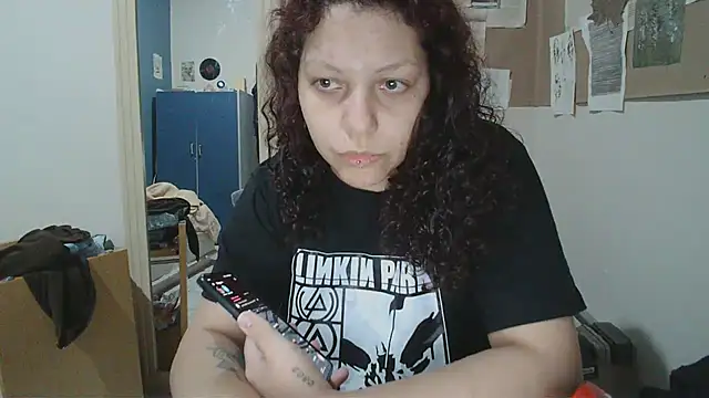 Snapshot of bbyedarling chatting on 10-14-25, 03:07 bbyedarling online show from 10-14-25, 03:07