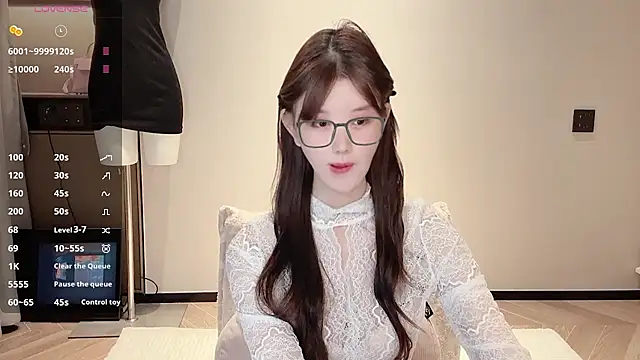 omaiiil online show from 12-20-25, 09:23