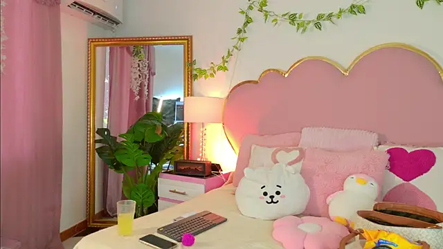 EmmaCrush online show from 01-13-26, 08:46