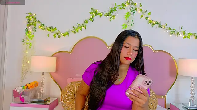 EmmaCrush online show from 10-16-25, 09:12