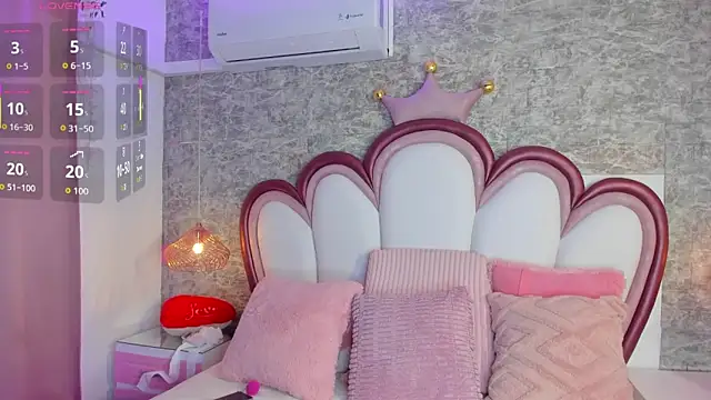 EmmaCrush online show from 03-10-26, 09:19