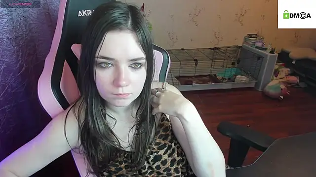 Crazy forest fairy online show from 12-19-25, 08:49