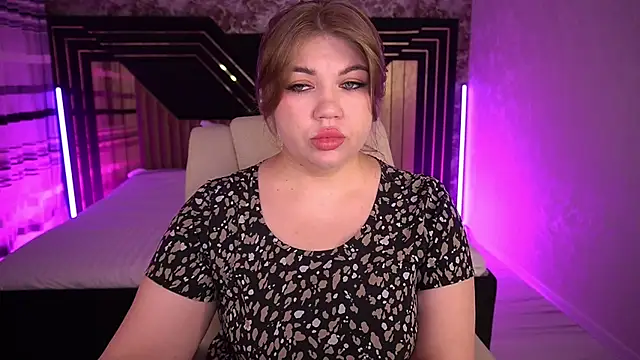 Snapshot of GabbieJay chatting on 06-28-26, 12:33 GabbieJay online show from 06-28-26, 12:33