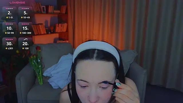 Hayle Hill online show from 03-08-26, 01:44