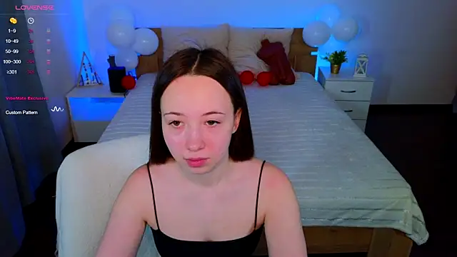Snapshot of Hayle_Hill chatting on 02-23-25, 05:23 Hayle Hill online show from 02-23-25, 05:23