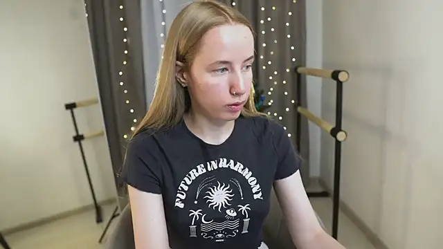 Cassie Kelman online show from 12-21-25, 08:42