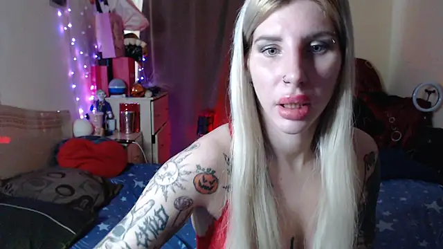 Snapshot of BLACKPeonyy chatting on 10-06-25, 05:41 BLACKPeonyy online show from 10-06-25, 05:41