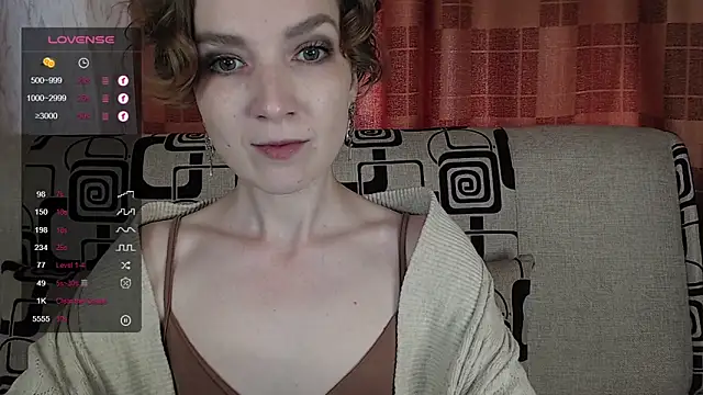 Snapshot of TinaWince chatting on 06-11-26, 04:42 TinaWince online show from 06-11-26, 04:42