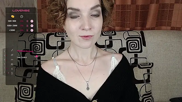 TinaWince online show from 11-28-25, 04:56