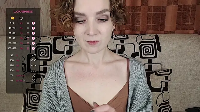 TinaWince online show from 11-21-25, 04:44