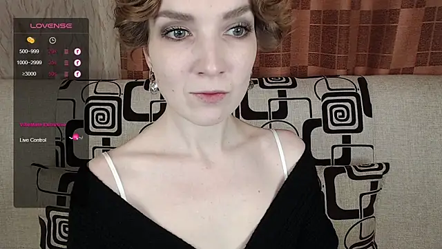 TinaWince online show from 12-20-25, 04:48