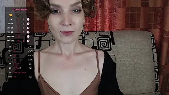Snapshot of TinaWince chatting on 06-19-26, 04:51 TinaWince online show from 06-19-26, 04:51