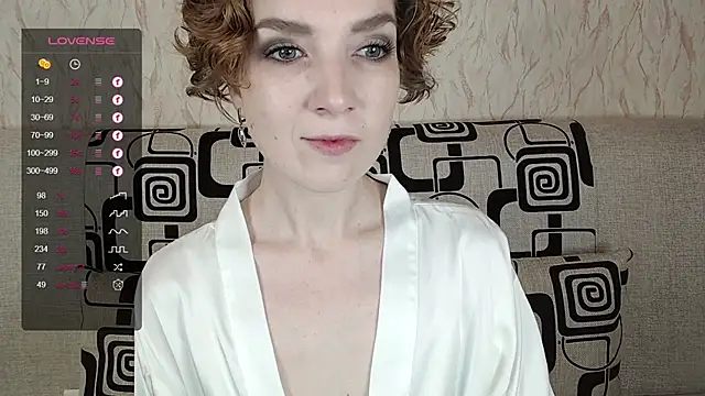 TinaWince online show from 10-25-25, 04:44