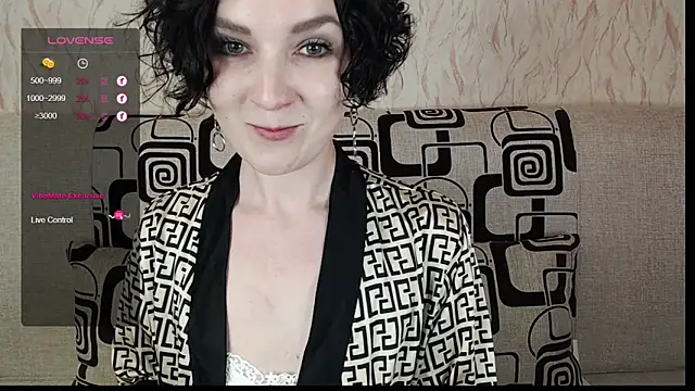 TinaWince online show from 03-16-25, 08:43